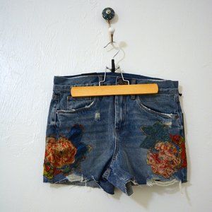 Lulu's Embroidery Shorts